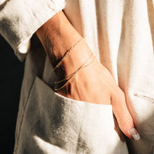 Load image into Gallery viewer, Oleander Bracelet
