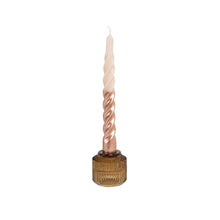 Afbeelding in Gallery-weergave laden, Glass Candle Holder Bae Amber with Twisted Dinner Candle Sterre Oat Rose Gold
