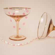 Load image into Gallery viewer, Necklace Flores Pink White in a glass
